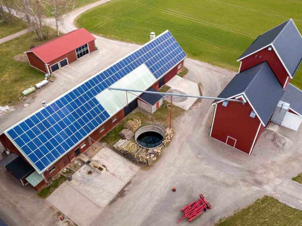 fotovoltaico su tetti agricoli